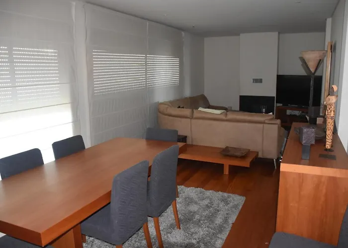 Vakantiehuis Casa De Familiar 4 Quartos E Jardim