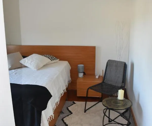 Casa De Familiar 4 Quartos E Jardim * Esposende