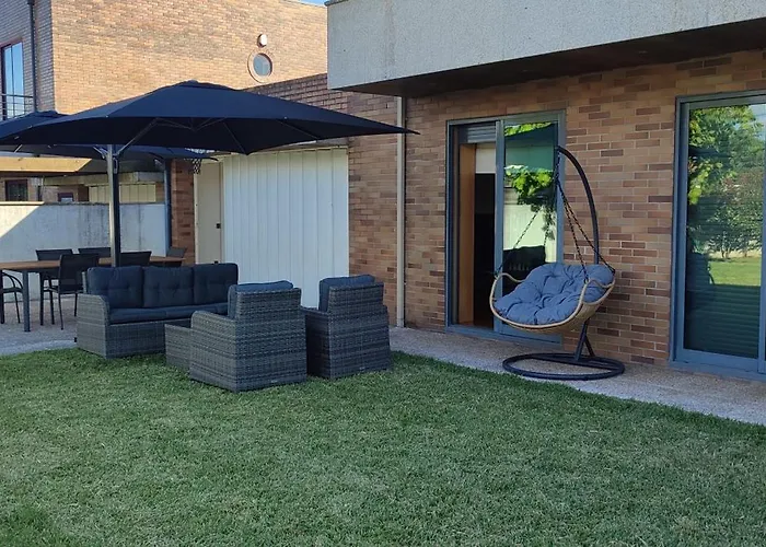 Casa De Familiar 4 Quartos E Jardim Esposende