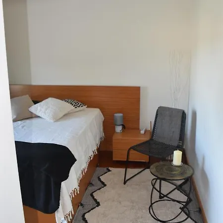 Casa De Familiar 4 Quartos E Jardim * Esposende