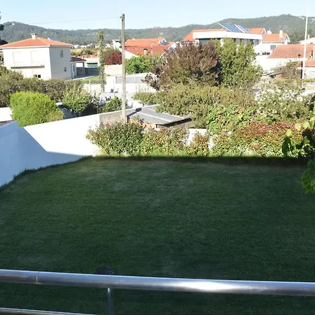 Σπίτι διακοπών Casa De Familiar 4 Quartos E Jardim Εσποσέντε