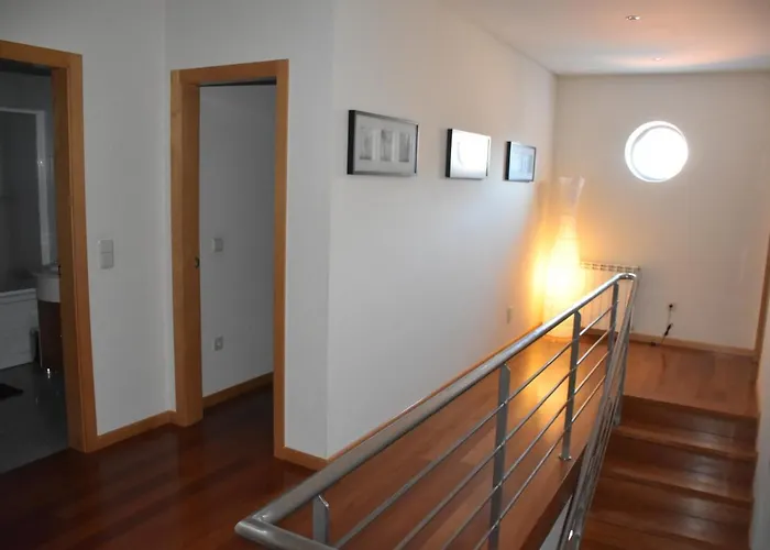 Casa De Familiar 4 Quartos E Jardim 펜션 에스포센데